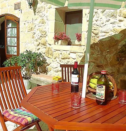 San Stephen Farmhouse Gozo בית נופש *
